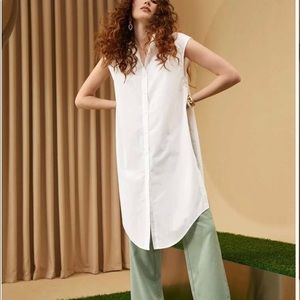 Collared Split Side Sleeveless Longline Blouse